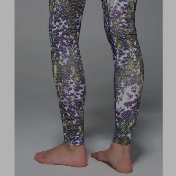 Lululemon | Wunder Under Iris Floral Dot Leggings 6 - Picture 6 of 6